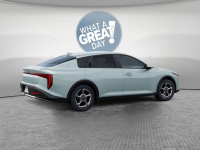 2026 Kia K4 LXS