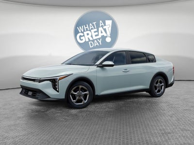 2026 Kia K4 LXS