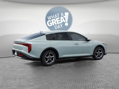 2026 Kia K4 LXS