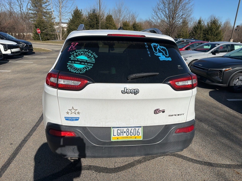 2015 Jeep Cherokee Sport