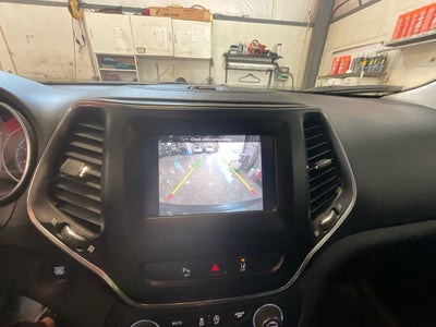 2020 Jeep Cherokee Base