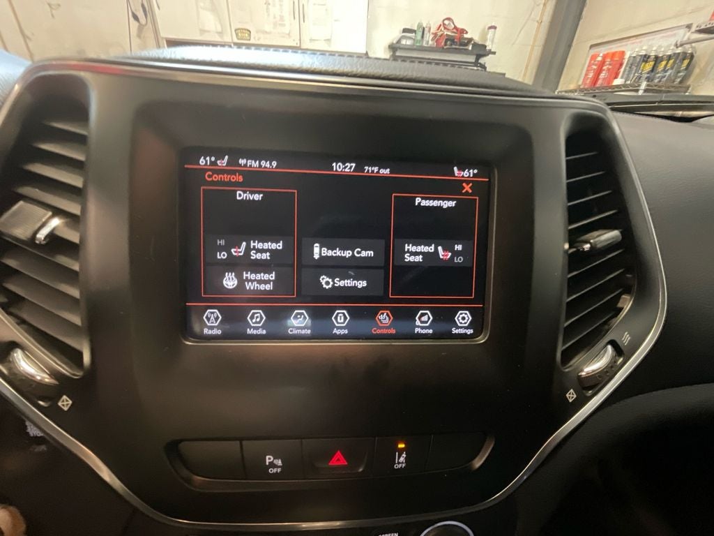 2020 Jeep Cherokee Base