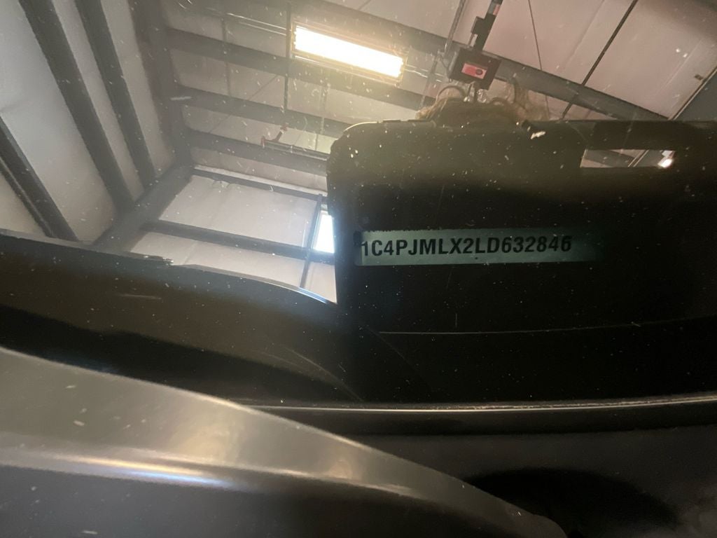 2020 Jeep Cherokee Base