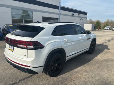 2025 Volkswagen Atlas Cross Sport 2.0T SEL R-Line Black
