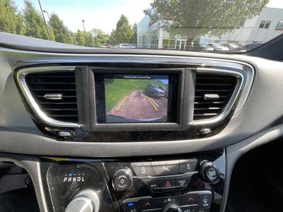 2020 Chrysler Pacifica Touring