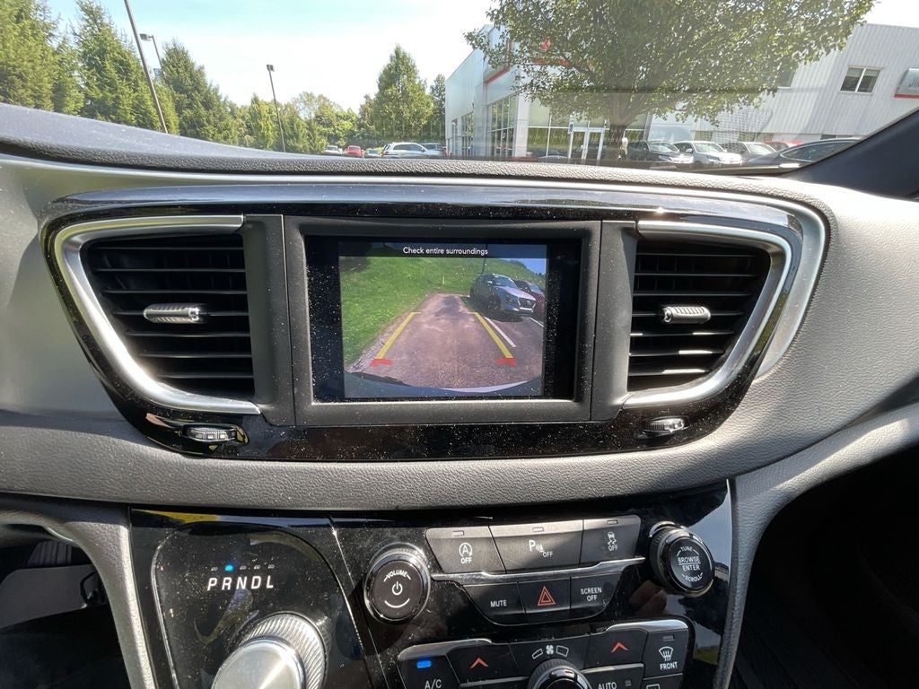 2020 Chrysler Pacifica Touring