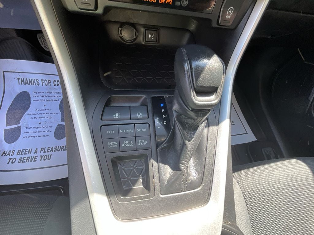 2019 Toyota RAV4 LE