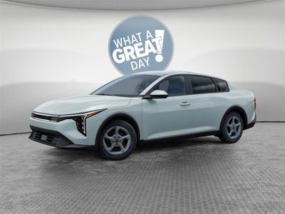 2025 Kia K4 LXS