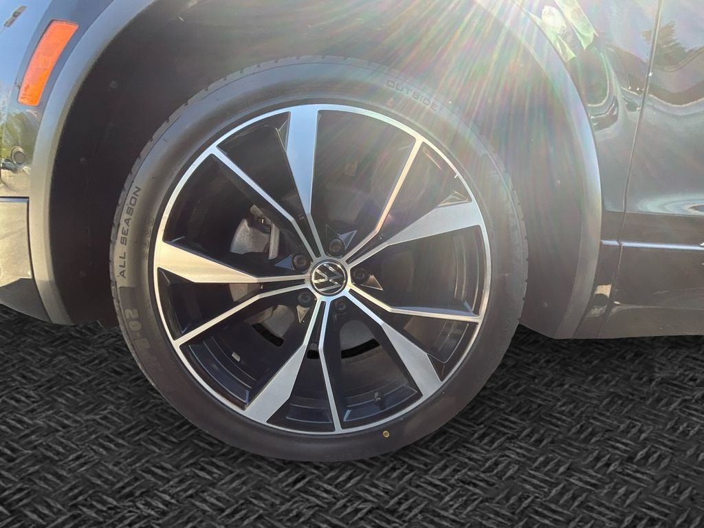 2024 Volkswagen Tiguan 2.0T SEL R-Line