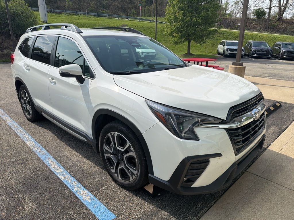 2023 Subaru Ascent Limited 8 Passenger's photo