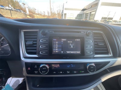 2014 Toyota Highlander LE V6