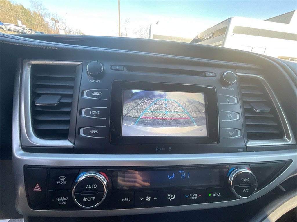 2014 Toyota Highlander LE V6