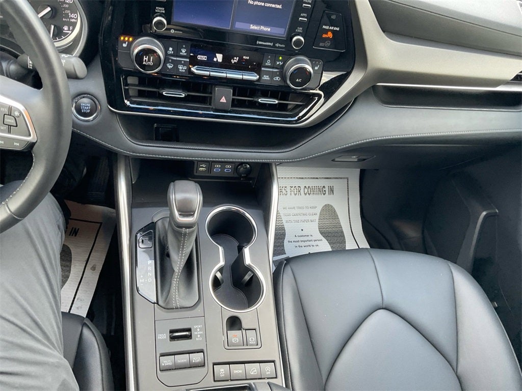 2022 Toyota Highlander XLE