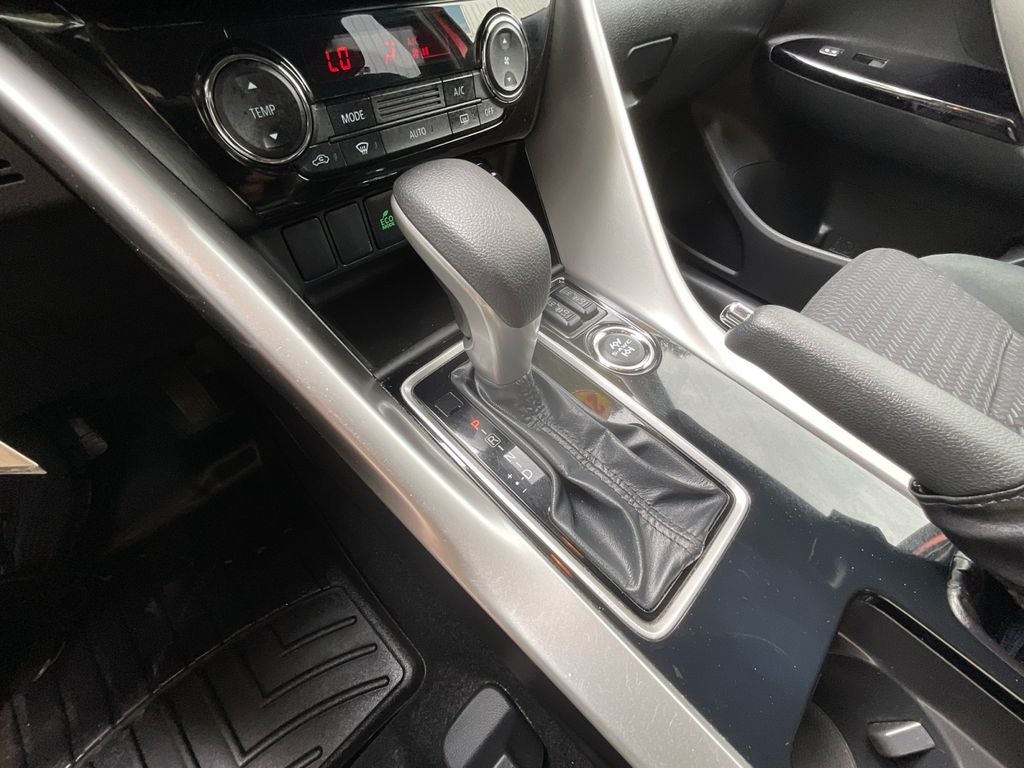 2023 Mitsubishi Eclipse Cross LE