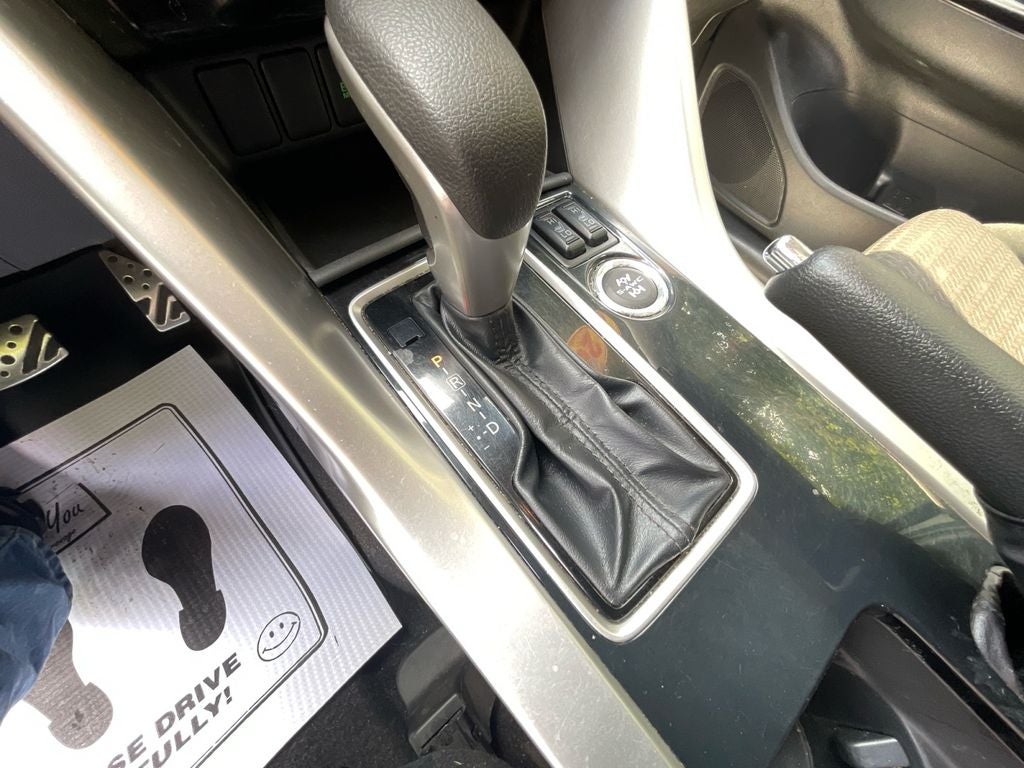 2022 Mitsubishi Eclipse Cross LE