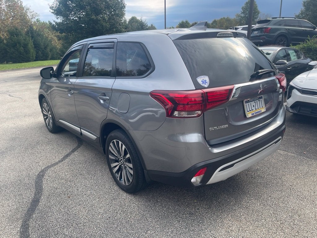 2020 Mitsubishi Outlander Base