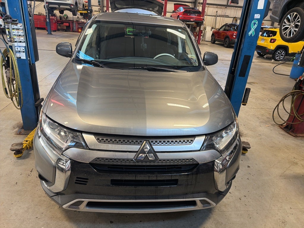 2020 Mitsubishi Outlander ES