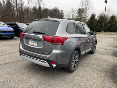 2020 Mitsubishi Outlander SE