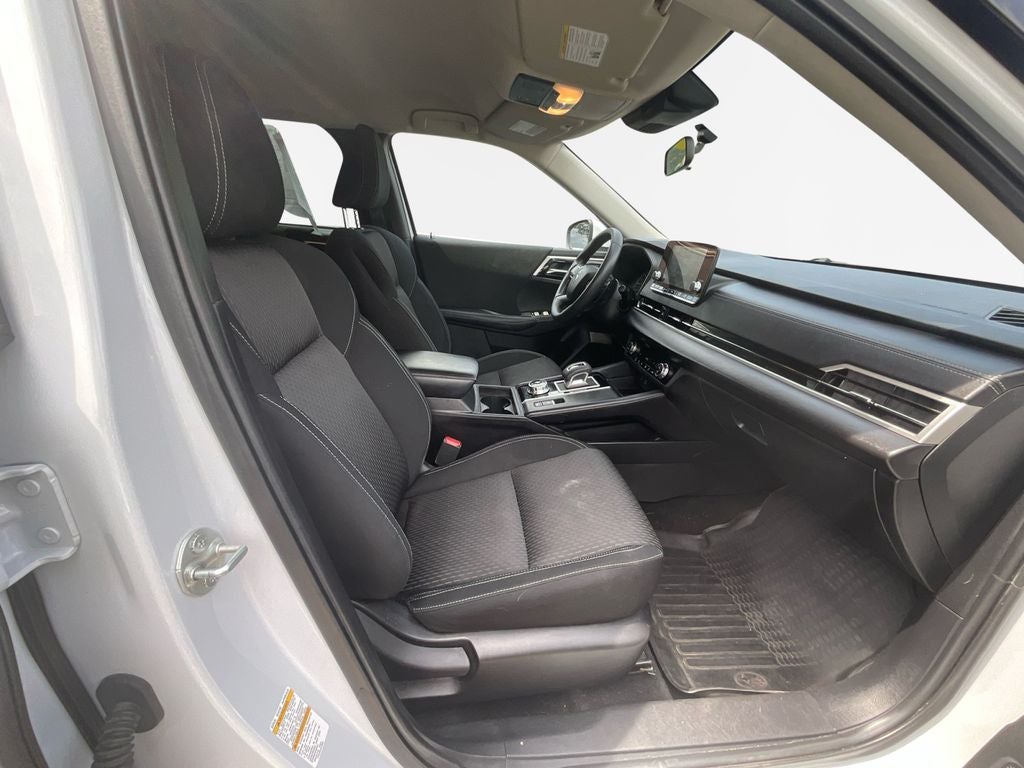 2022 Mitsubishi Outlander ES