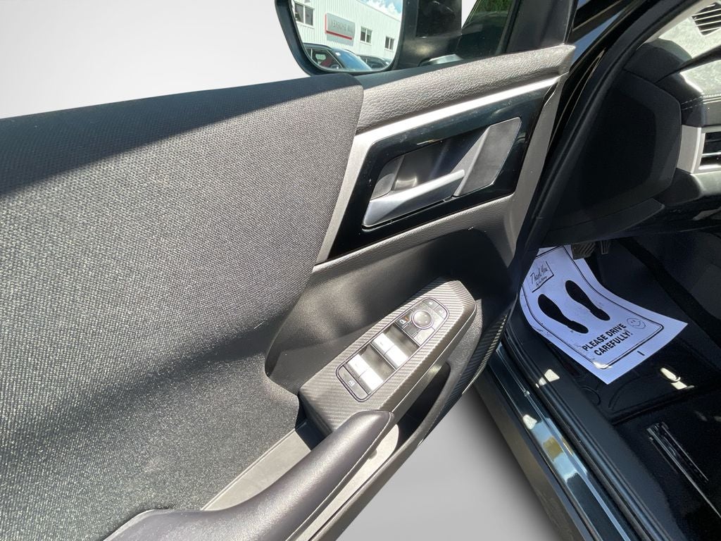 2024 Mitsubishi Outlander ES
