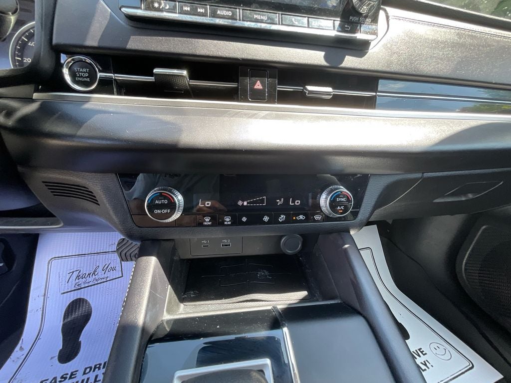 2024 Mitsubishi Outlander ES