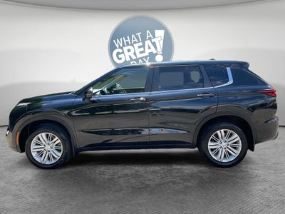2024 Mitsubishi Outlander ES