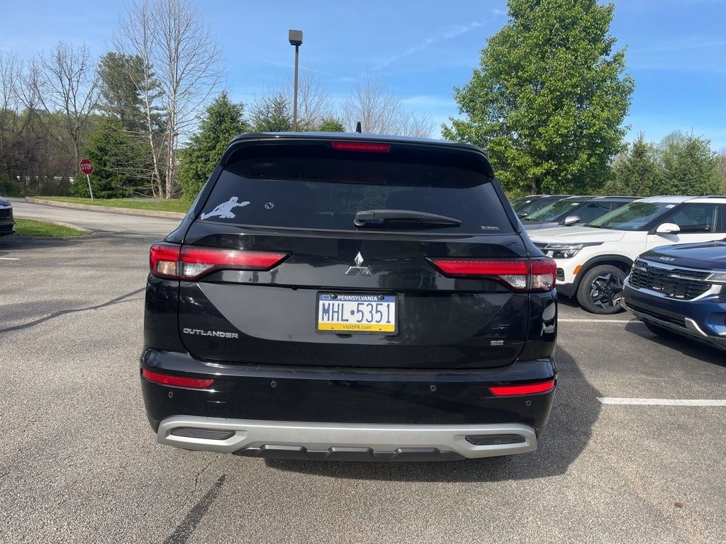 2022 Mitsubishi Outlander SE