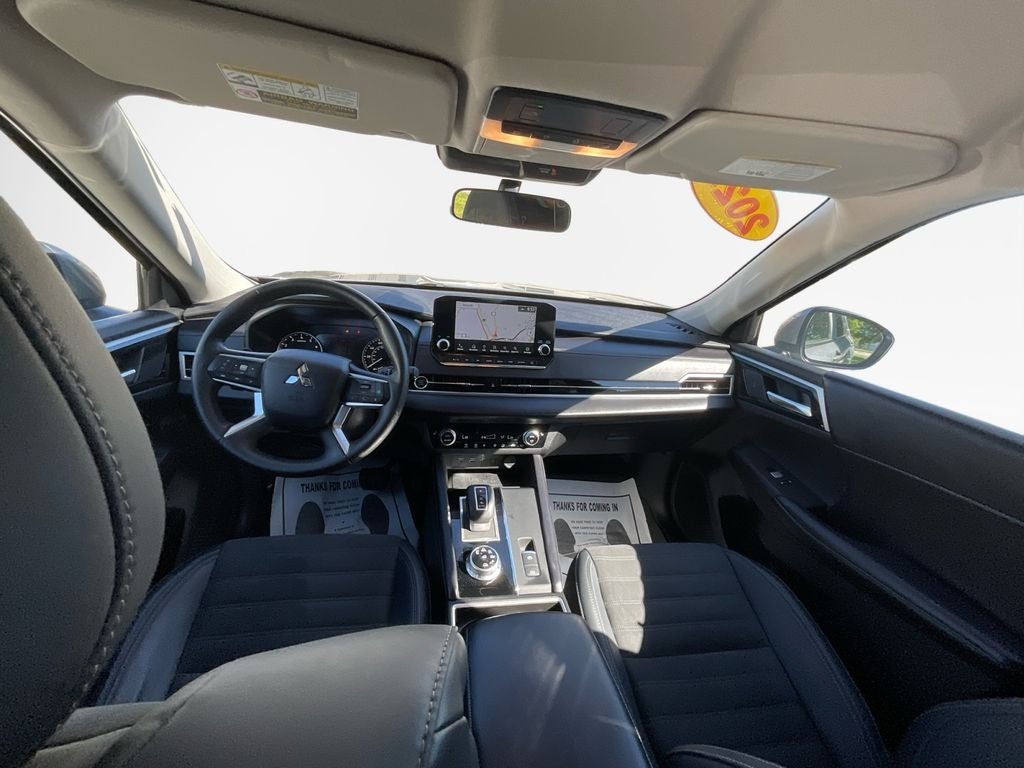 2024 Mitsubishi Outlander SE
