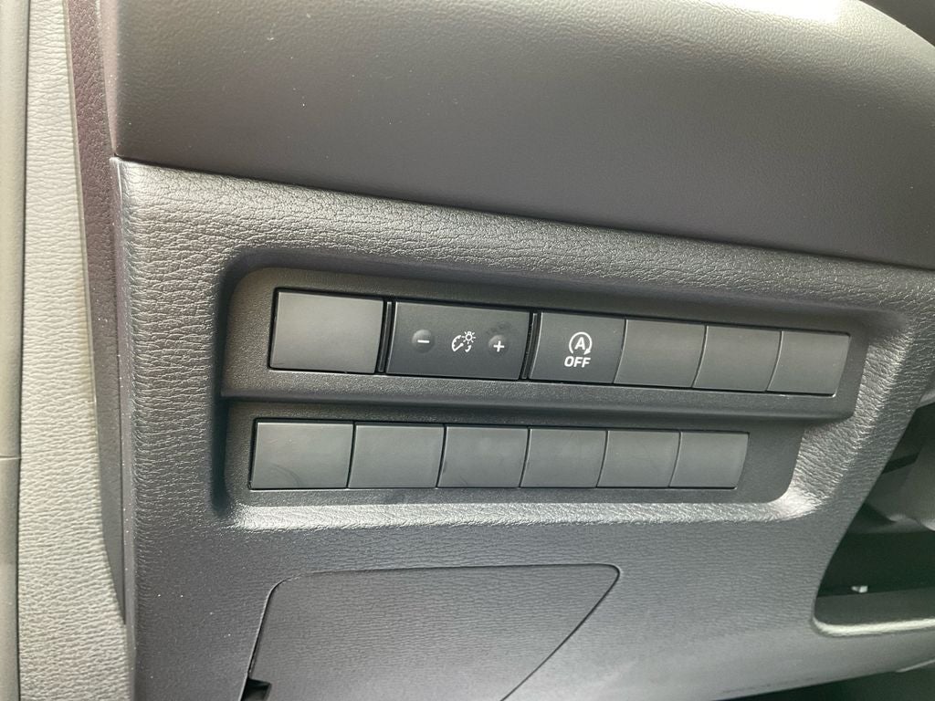 2026 Mitsubishi Outlander LE