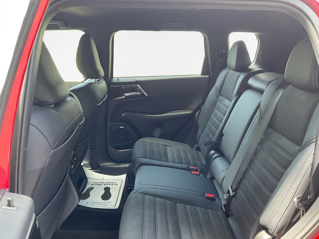 2026 Mitsubishi Outlander LE