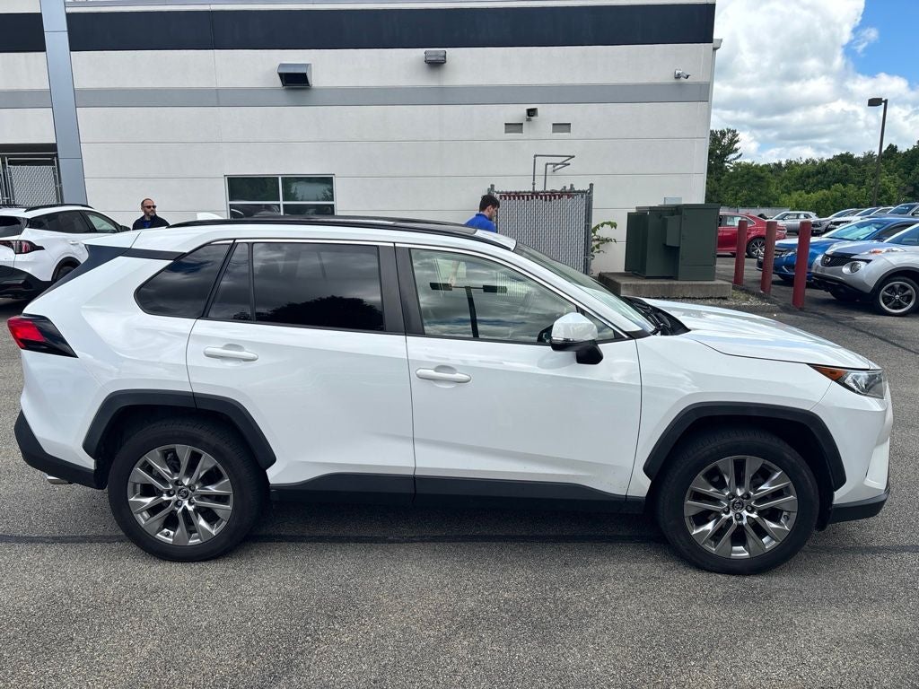 2019 Toyota RAV4 XLE Premium
