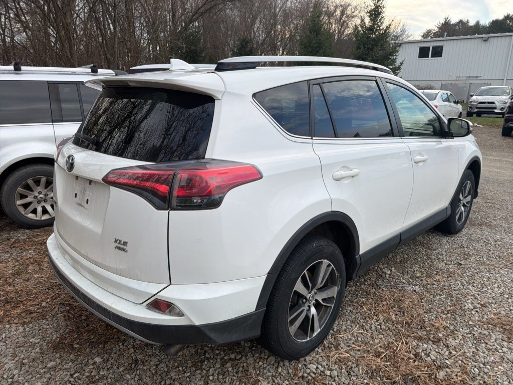 2017 Toyota RAV4 XLE