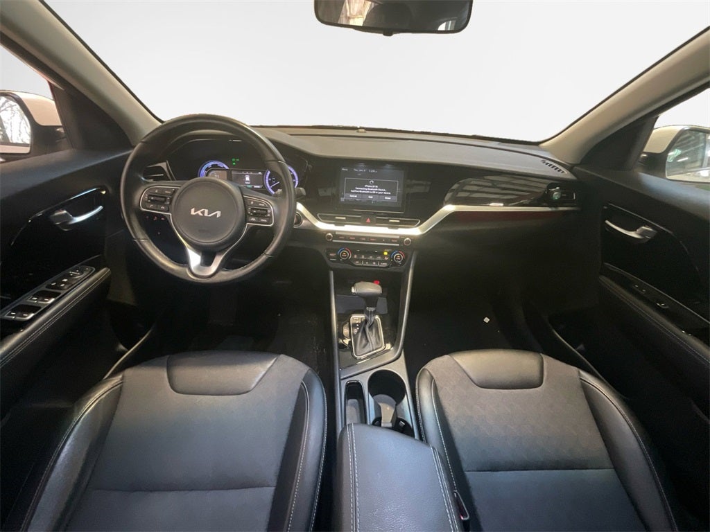 2022 Kia Niro LXS