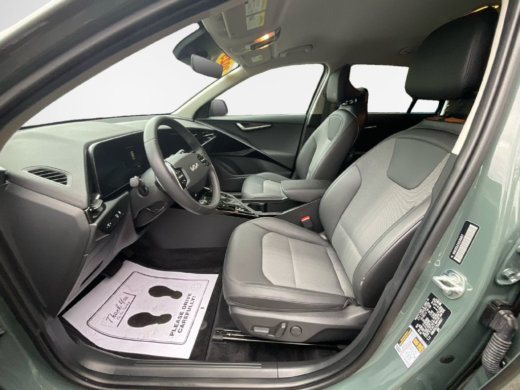 2025 Kia Niro EX