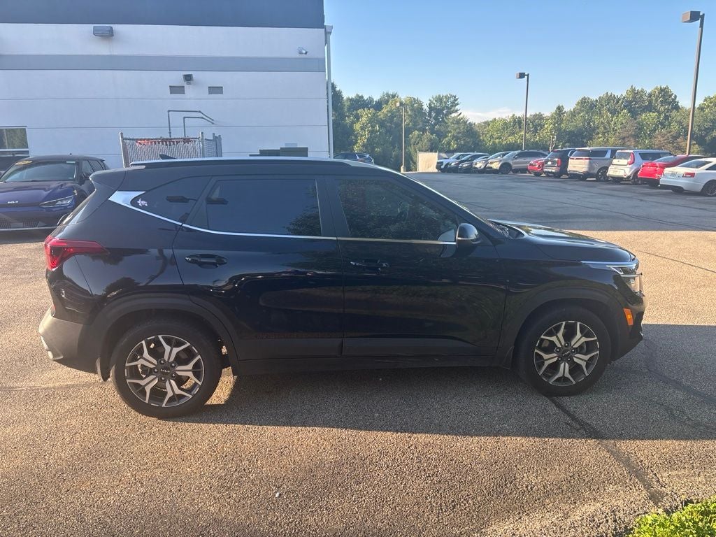 2022 Kia Seltos EX