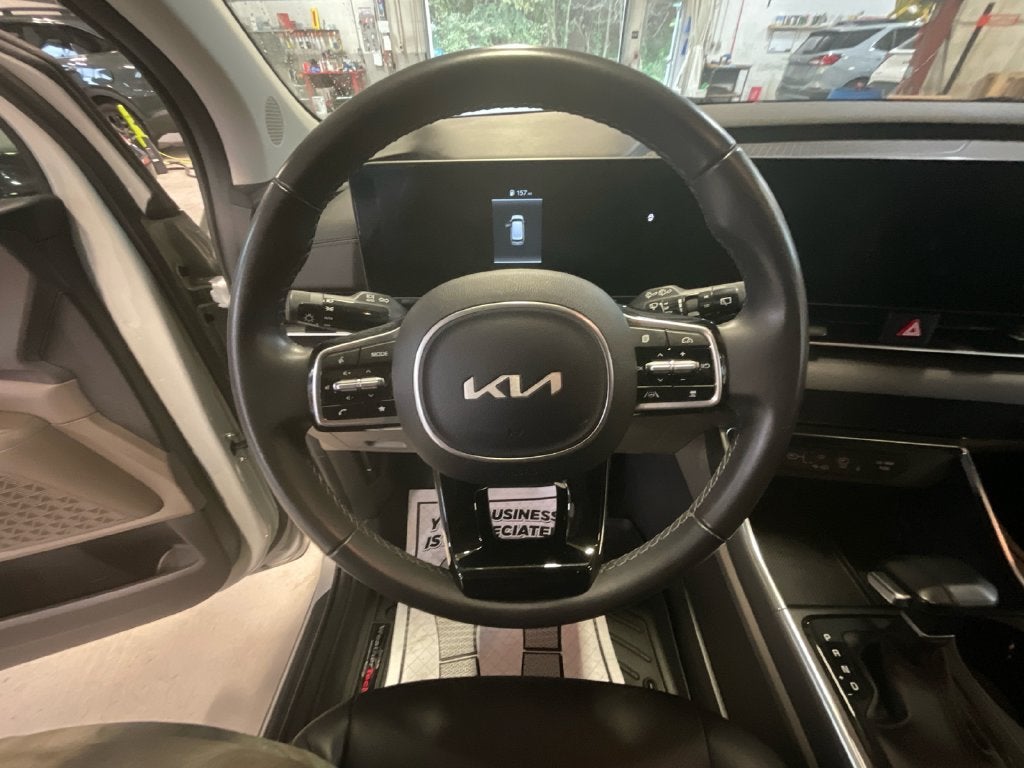 2025 Kia Carnival EX