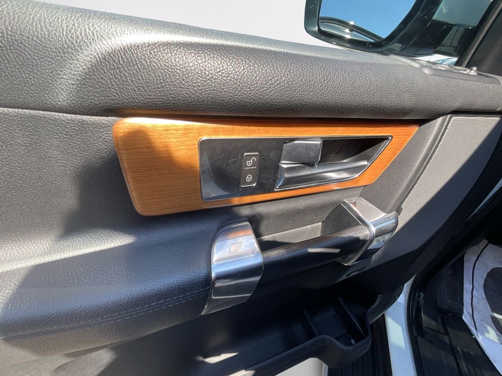 2015 Land Rover LR4 Base